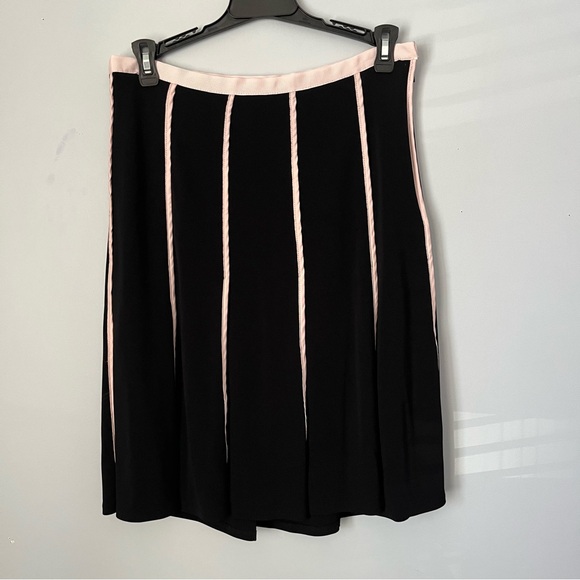 City DKNY Pleated Pale Pink Striped Knee Length Midi Skirt Size 4 2013 Exclusive - Picture 3 of 16